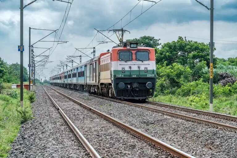 ರೈಲು ಟಿಕೆಟ್ ರಹಿತ ಪ್ರಯಾಣ ಮಾಡಿದರೆ ₹500 ದಂಡ ವಿಧಿಸುವ ಭಾರತೀಯ ರೈಲ್ವೆಯ ಹೊಸ ನಿಯಮ